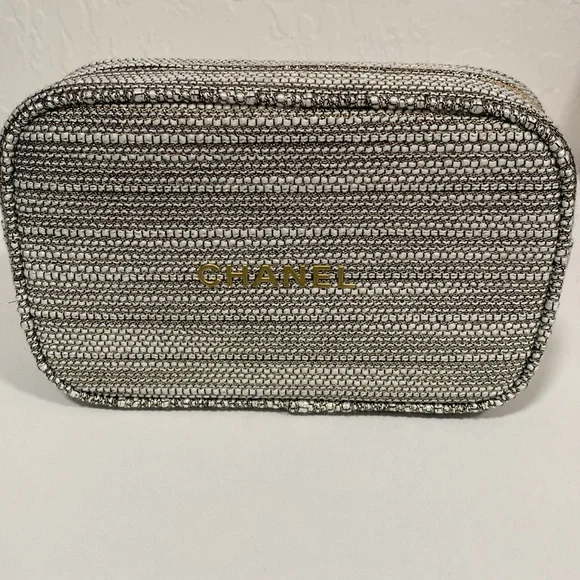 🖤🖤🖤Chanel Cosmetics Bag 🖤🖤🖤 - Picture 2 of 3